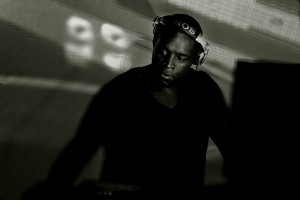 KEVIN SAUNDERSON